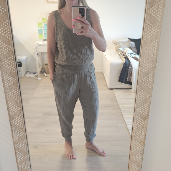 MICHAEL STARS TOBI JUMPSUIT SAGE GREEN SZ M - Picture 2 of 6